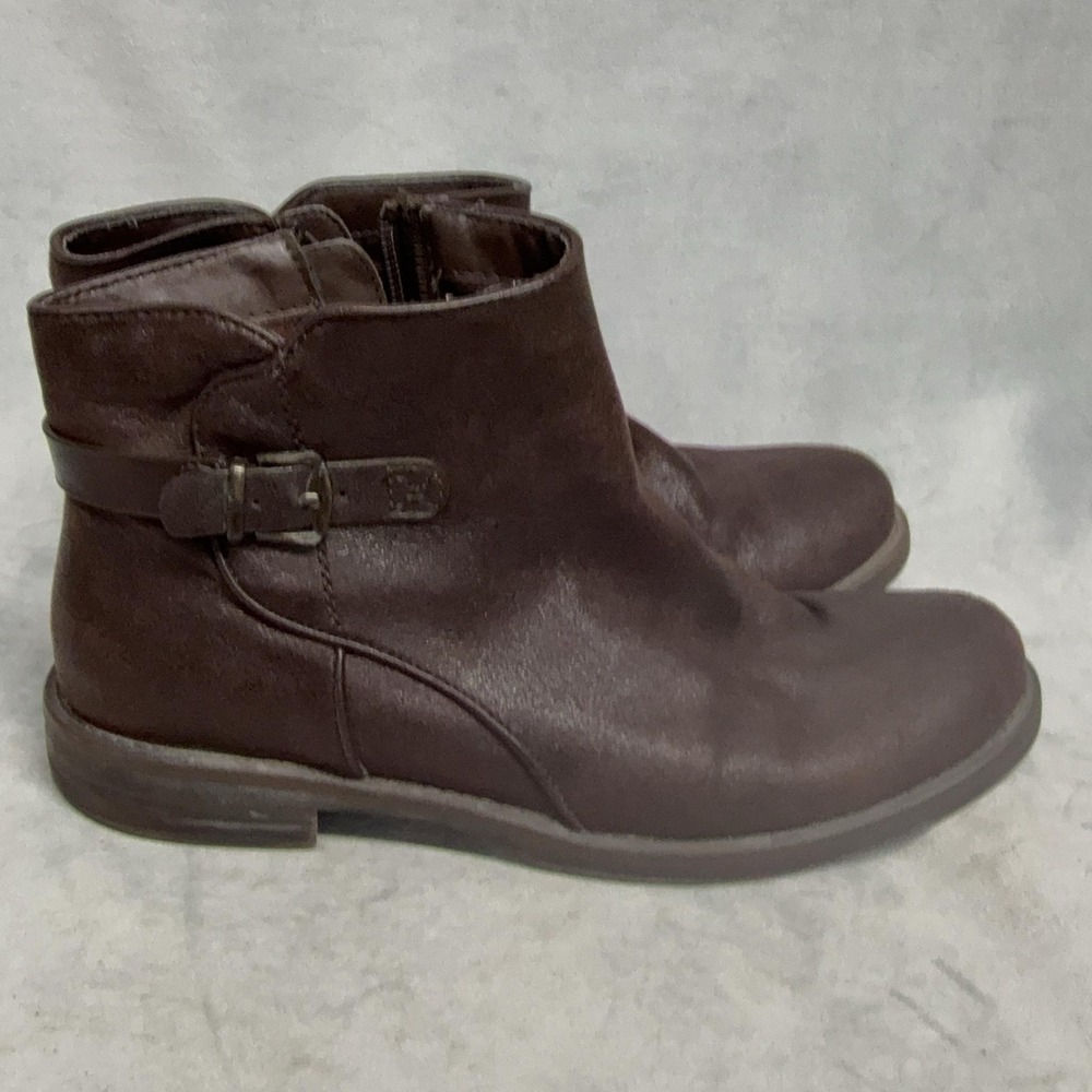 Baretraps Caine Boots Womens Size 7.5 Brown Faux Leather Ankle Buckle Zip - Picture 2 of 10